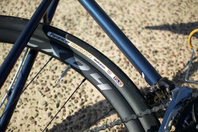 グラベルキングの38cとMKSのペダルラムダをレビュー！【自転車
